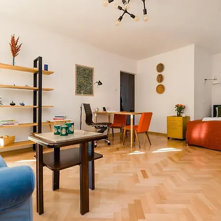 Shortstaypoland Bieniewicka Apartment *