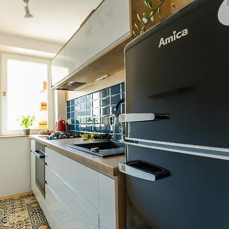Shortstaypoland Bieniewicka Apartment *